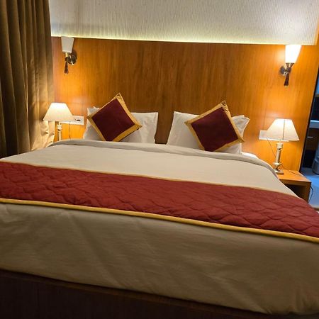 Hotel Badami Court Ngoại thất bức ảnh