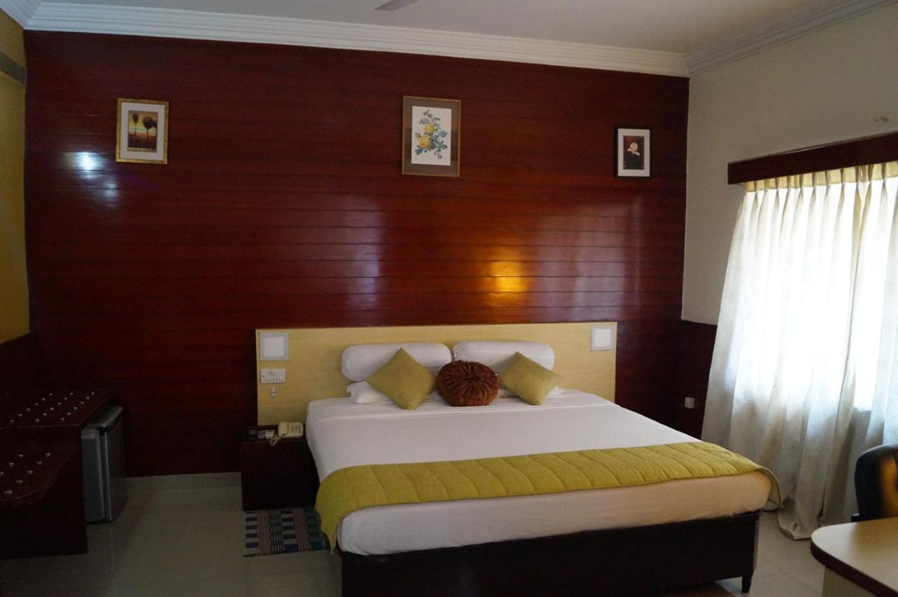 Hotel Badami Court Ngoại thất bức ảnh