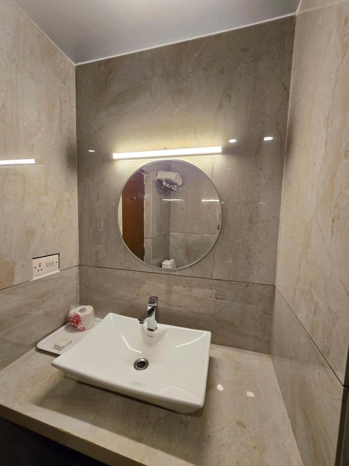 Hotel Badami Court Ngoại thất bức ảnh