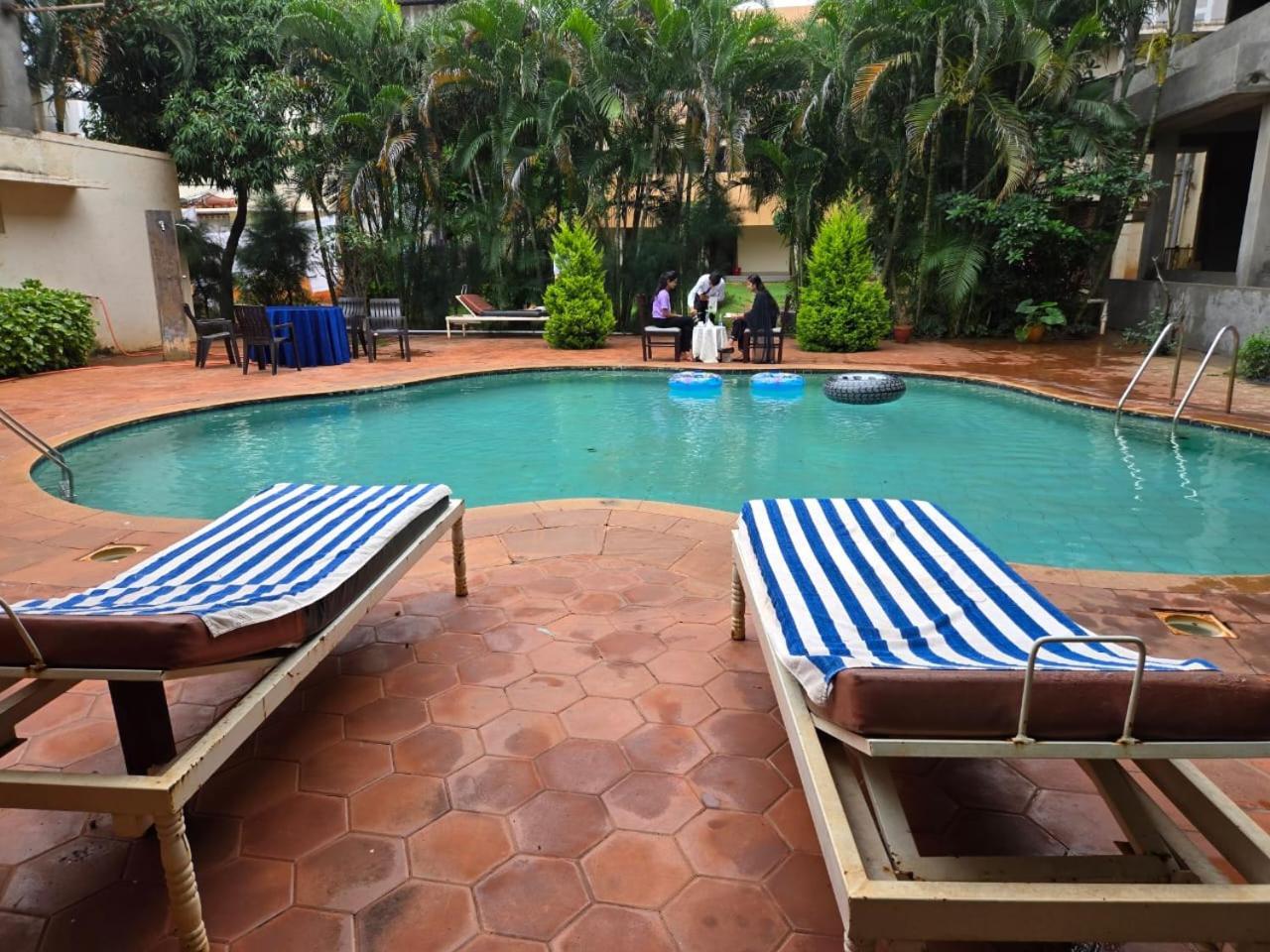 Hotel Badami Court Ngoại thất bức ảnh