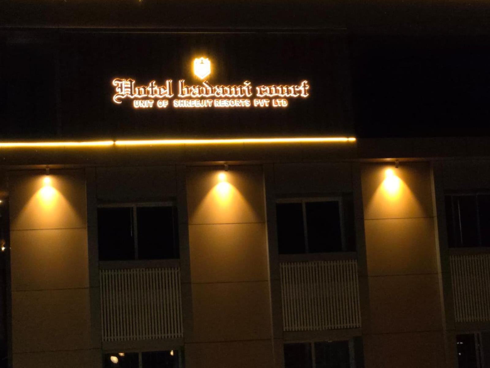 Hotel Badami Court Ngoại thất bức ảnh