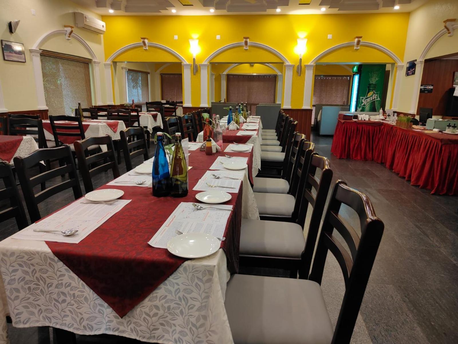 Hotel Badami Court Ngoại thất bức ảnh