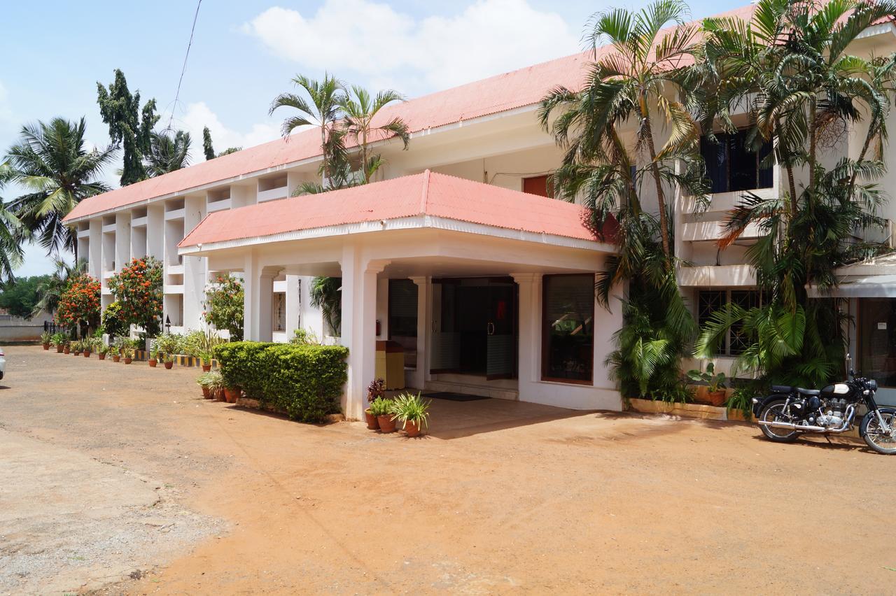 Hotel Badami Court Ngoại thất bức ảnh