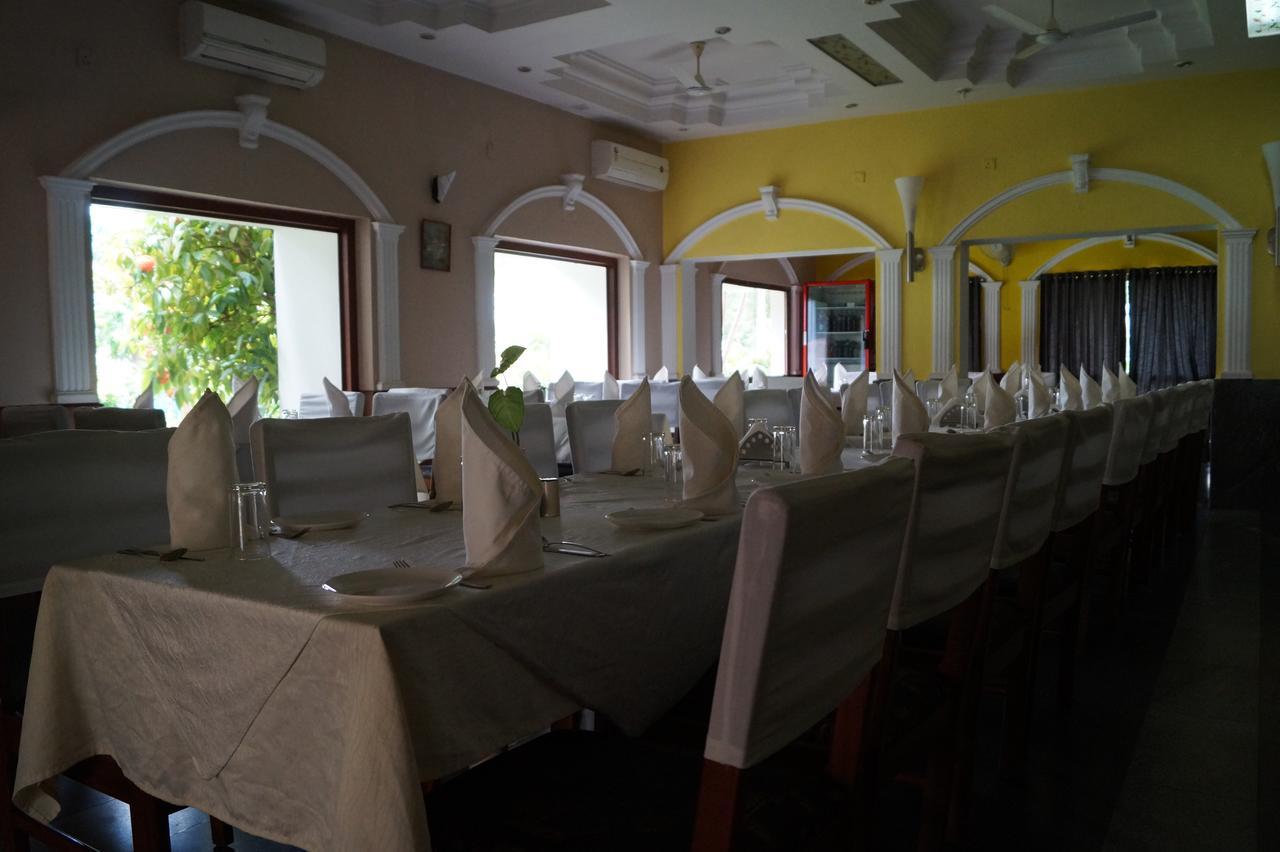 Hotel Badami Court Ngoại thất bức ảnh
