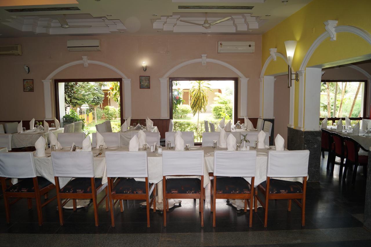 Hotel Badami Court Ngoại thất bức ảnh